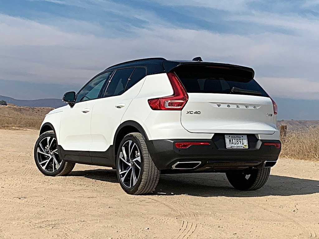 Volvo Cars Royal Oak | 7015 112 Ave NW, Calgary, AB T3R 1R8, Canada | Phone: (855) 676-1099