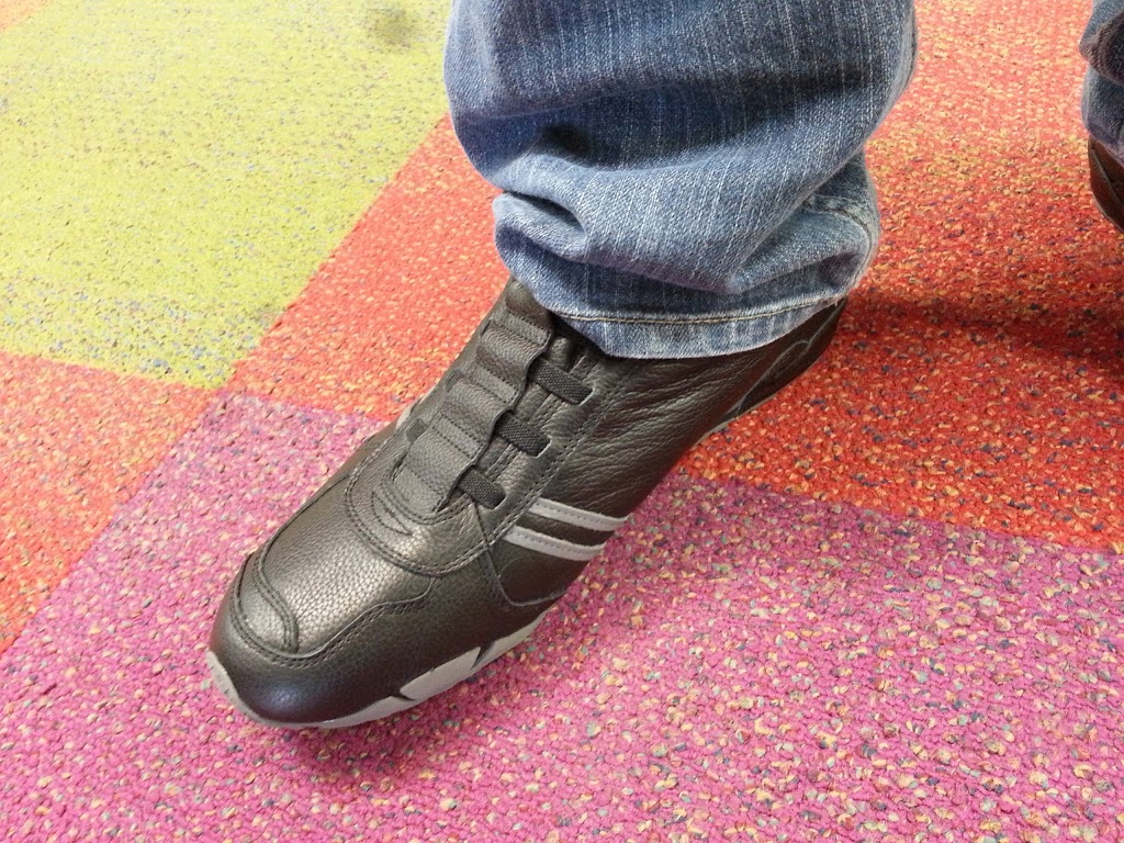 The Shoe Company | 3099 Wonderland Rd S #1, London, ON N6L 1R4, Canada | Phone: (519) 649-5402