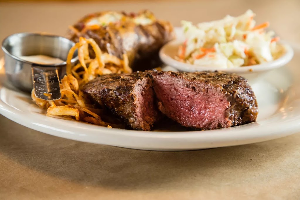 Montanas | 815 Paramount Dr, Stoney Creek, ON L8J 0B4, Canada | Phone: (905) 573-7272