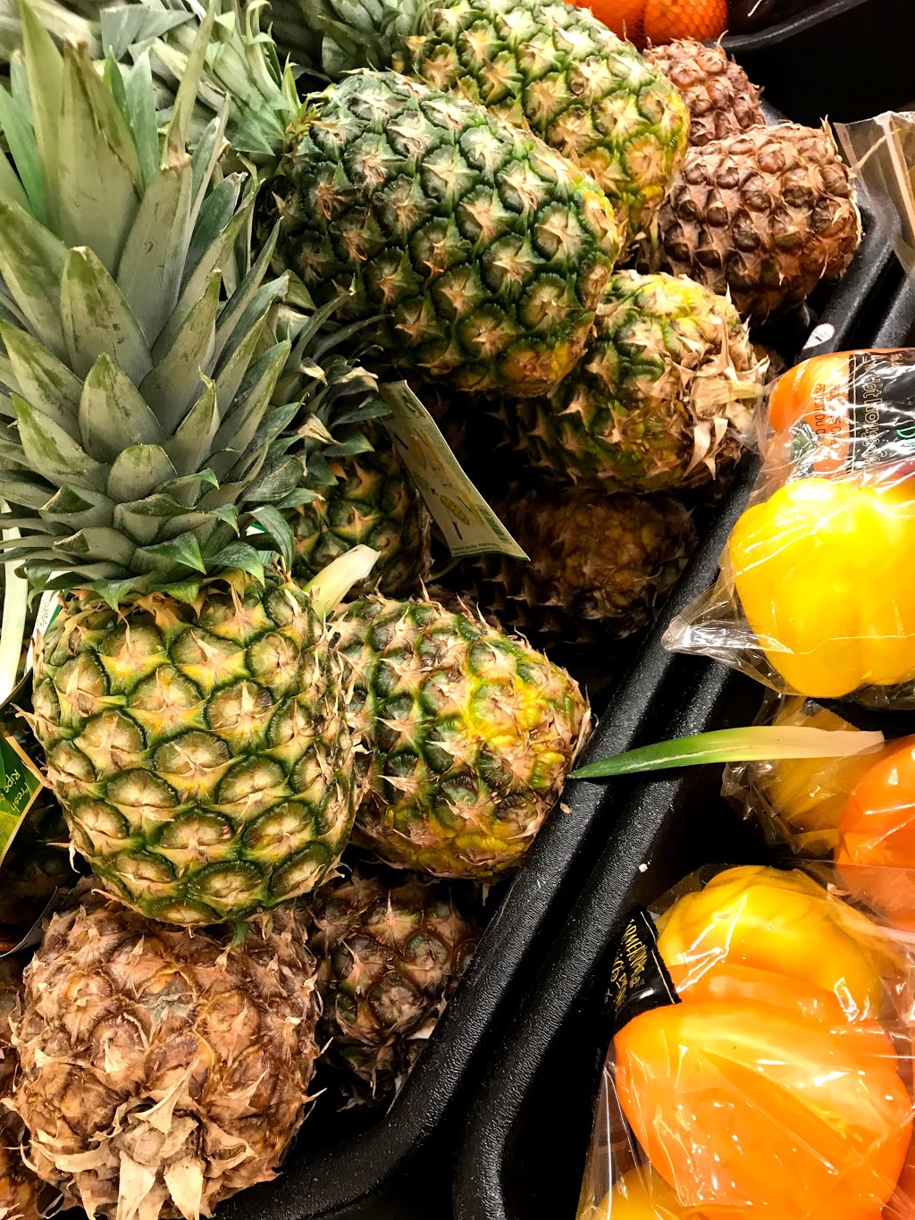 Bobs No Frills | 571 Brant St, Burlington, ON L7R 2G6, Canada | Phone: (866) 987-6453