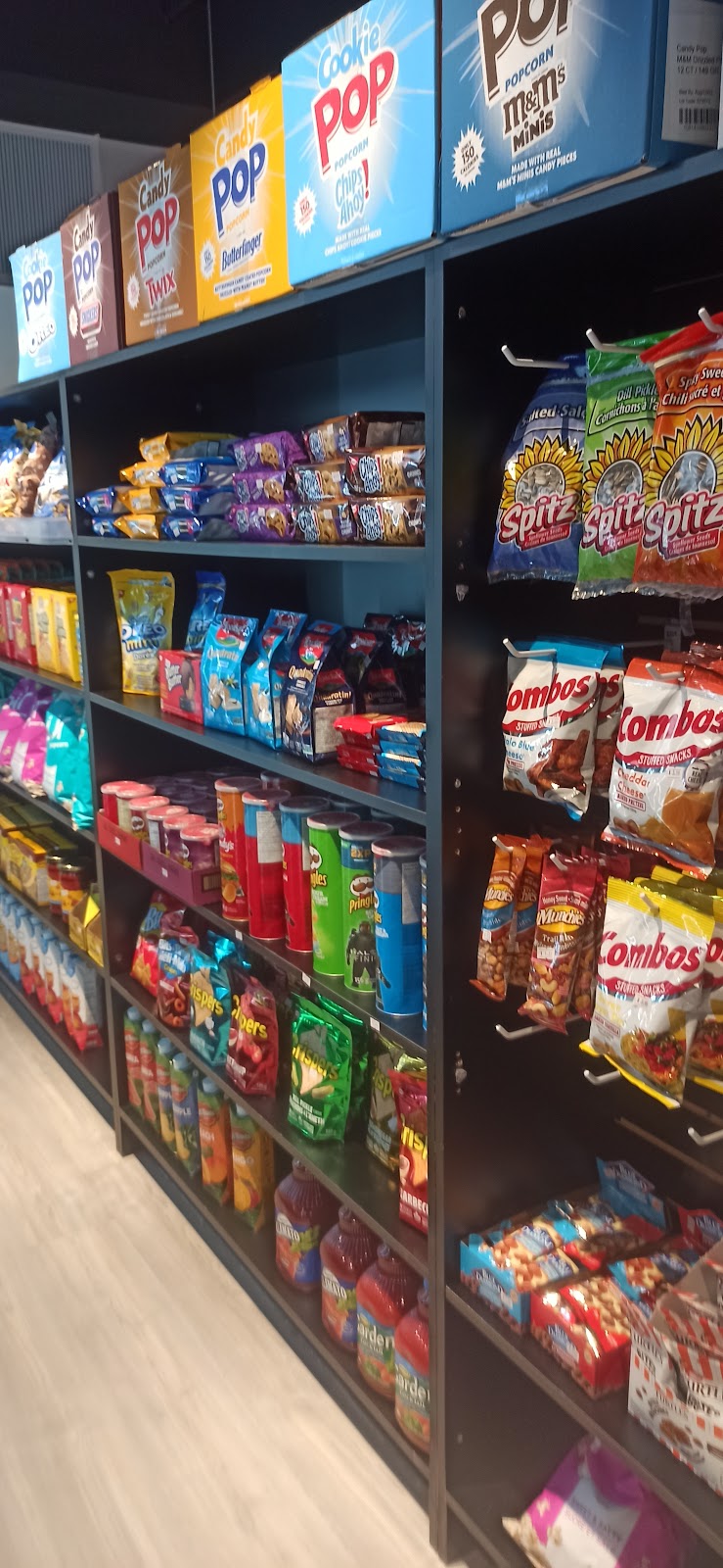 Lakeview Market | 366 Winston Rd #161, Grimsby, ON L3M 0H2, Canada | Phone: (905) 945-4888