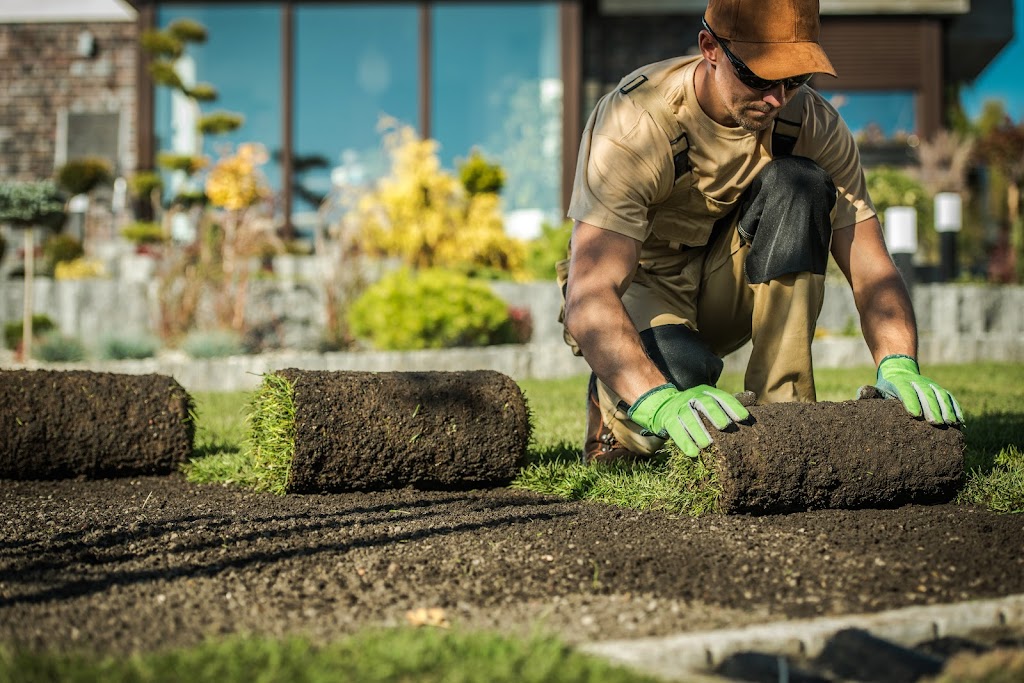 Landscaping, Fencing Services Surrey | 13311 80 Ave, Surrey, BC V3W 3B5, Canada | Phone: (604) 633-0400