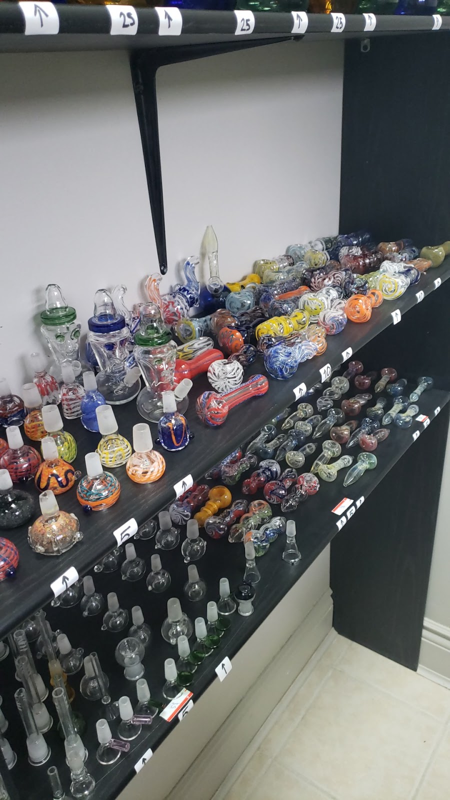 WD Bong Shop | store | Jane and Finch, Toronto, ON M3J 1K7, Canada
